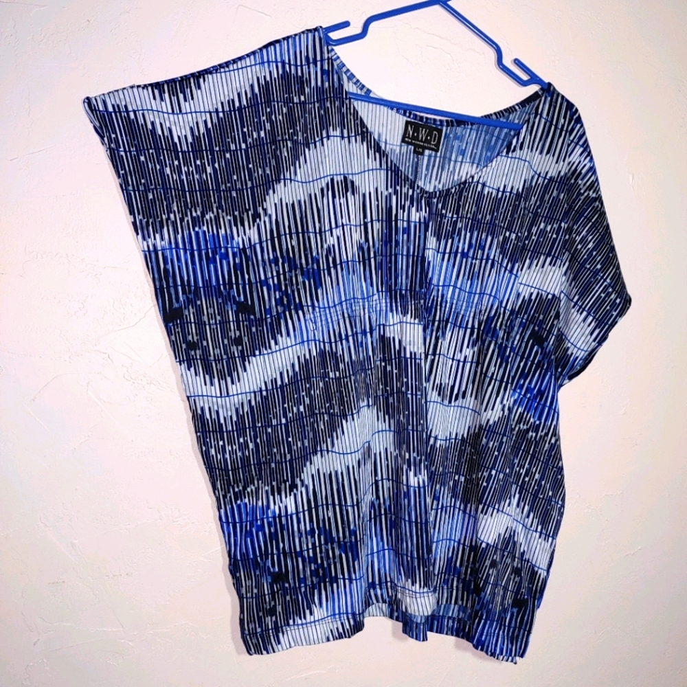 N.W.D. Blouse - Picture 6 of 7